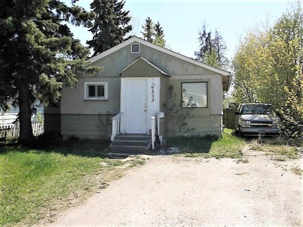 9313 104 Avenue - Photo 1