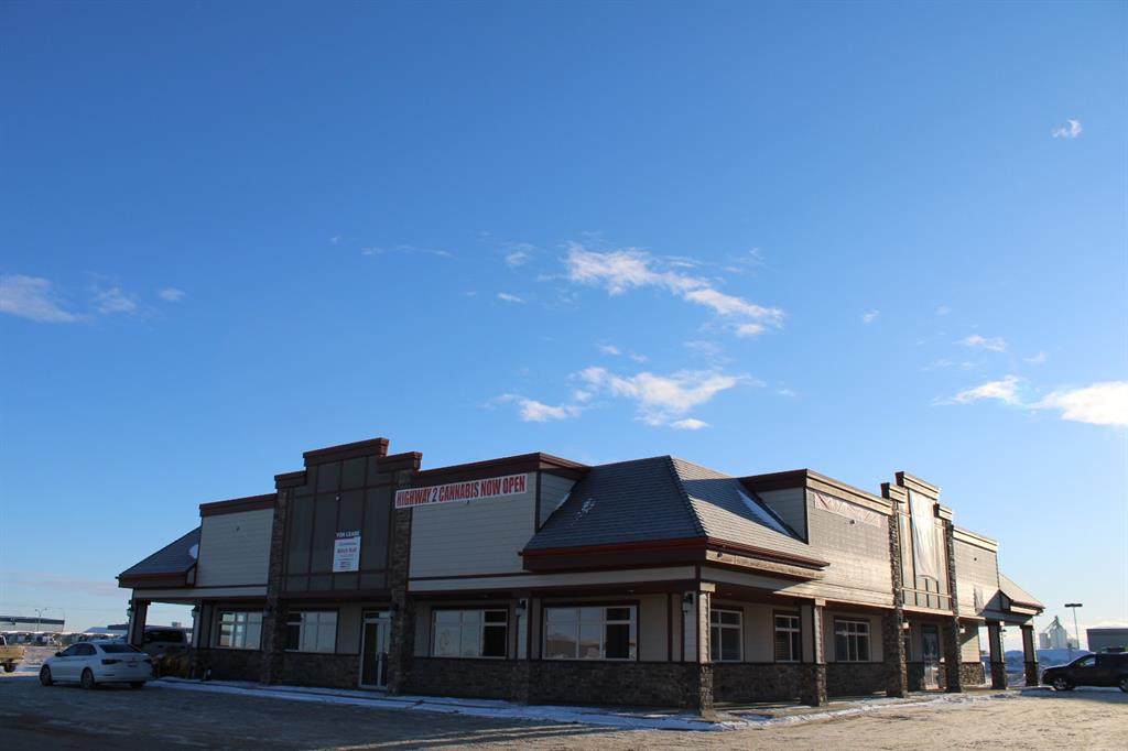8301 99 Street - Photo 1
