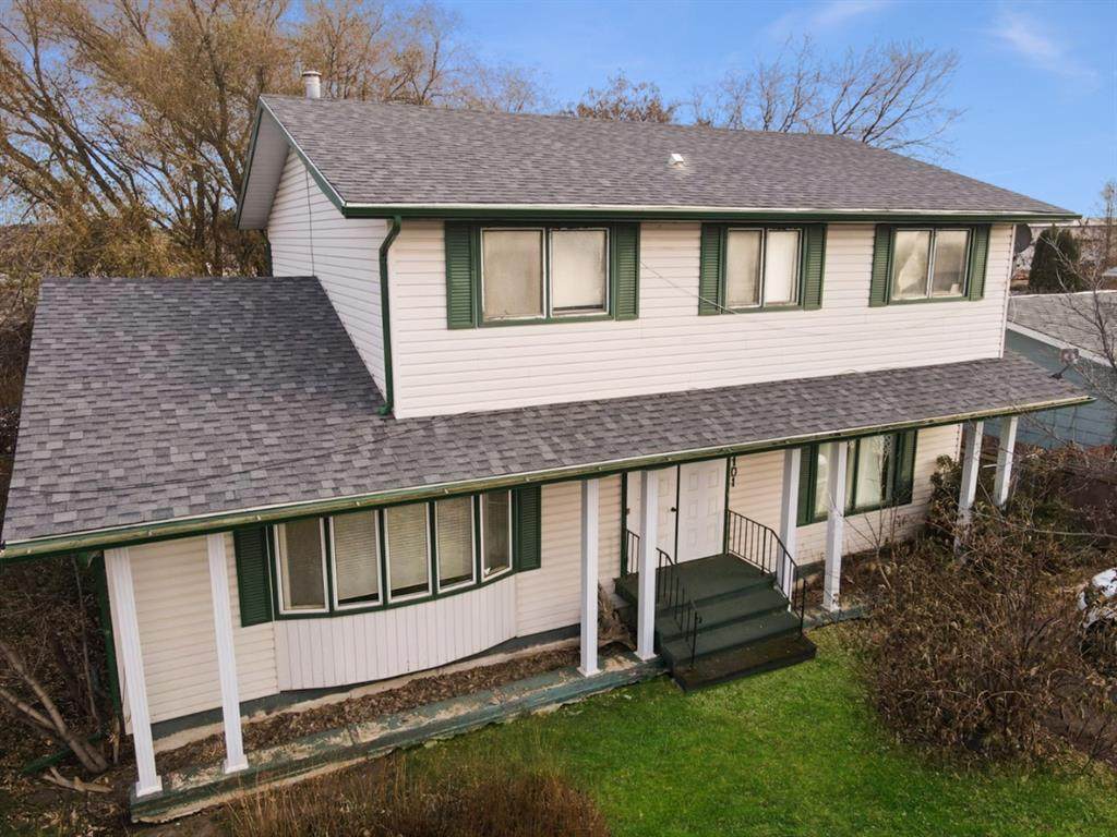 5101 43 Street - Photo 1
