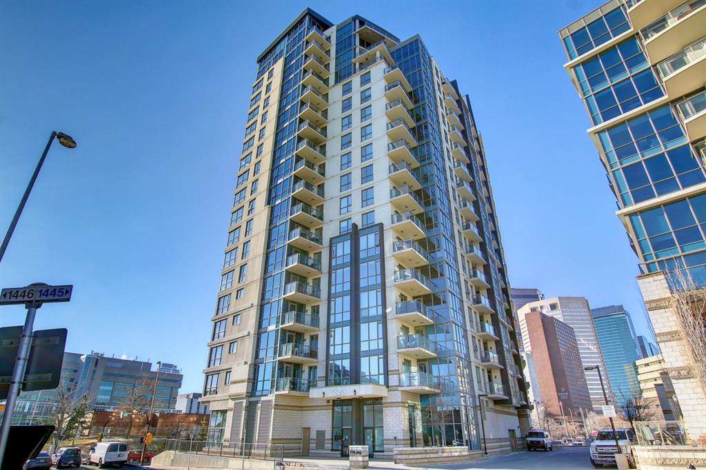 325 3 Street - Photo 1