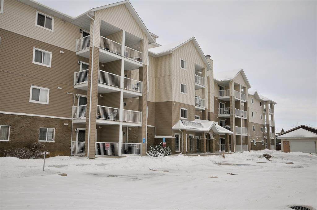 11240 104 Avenue - Photo 1