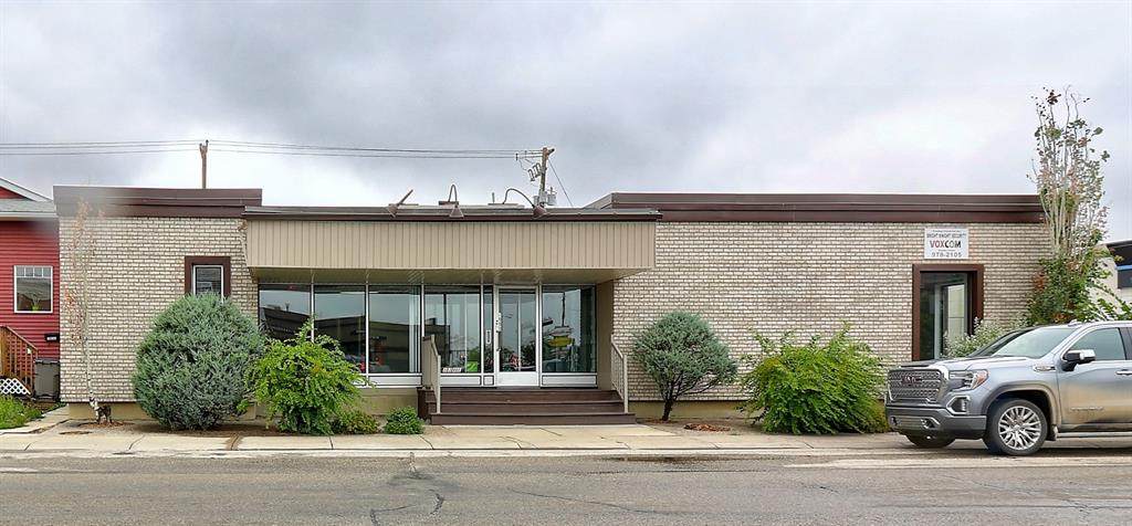 10008 103 Avenue - Photo 1