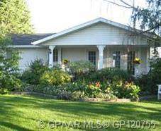 5211 50 Avenue - Photo 1