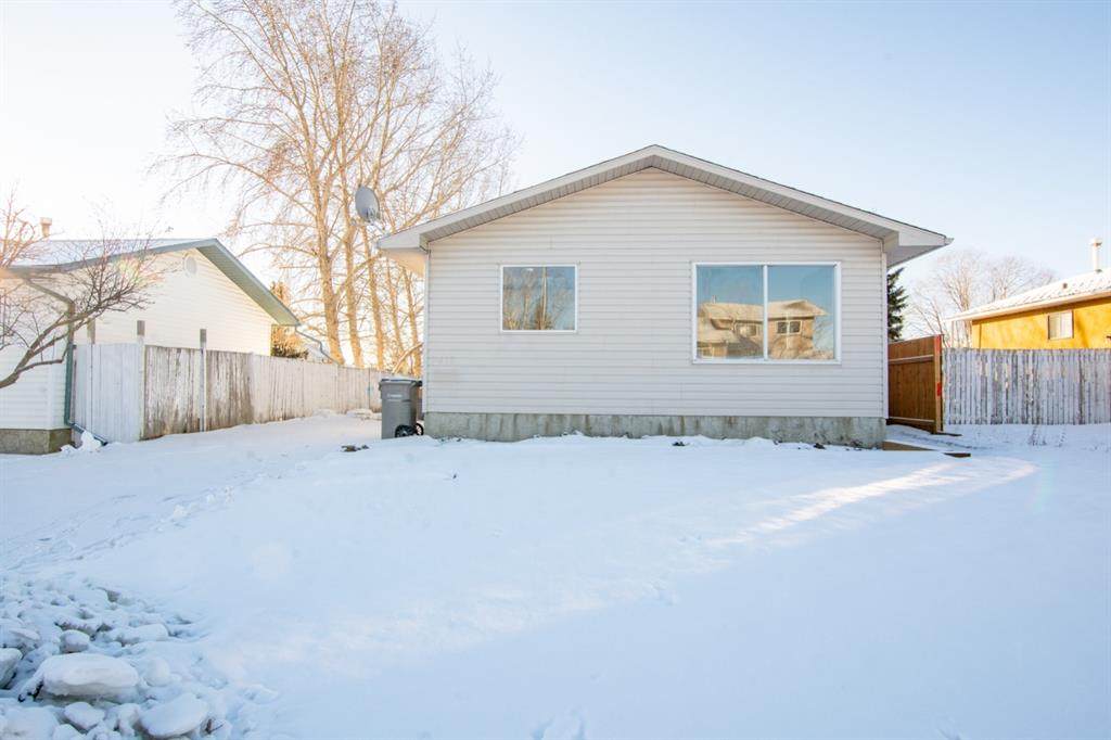 9417 120 Avenue - Photo 1