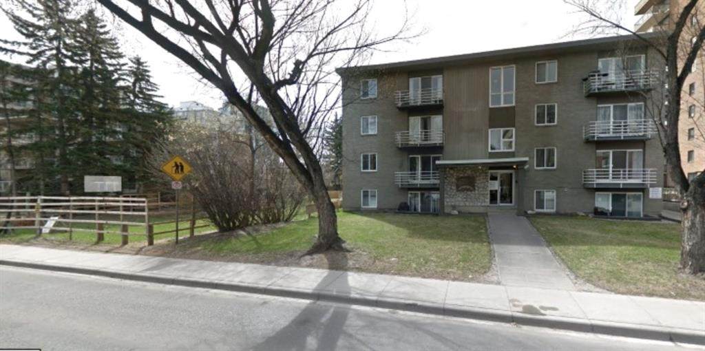 215 25 Avenue - Photo 1