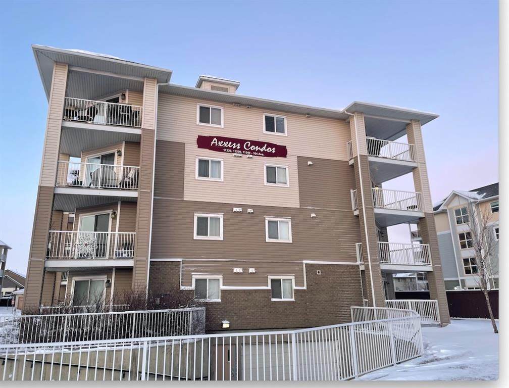 11220 104 Ave - Photo 1