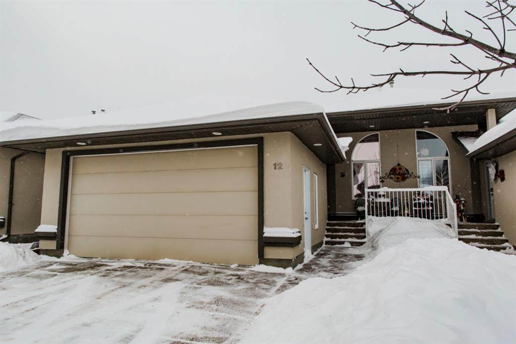 8910 122 Avenue - Photo 1