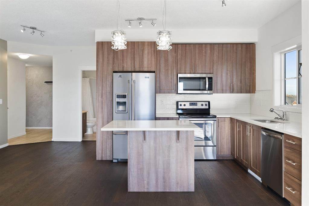 215 Legacy Boulevard - Photo 1