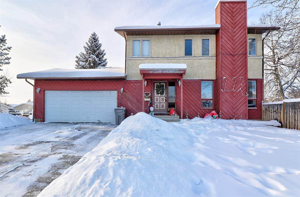 9702 72 Avenue - Photo 1