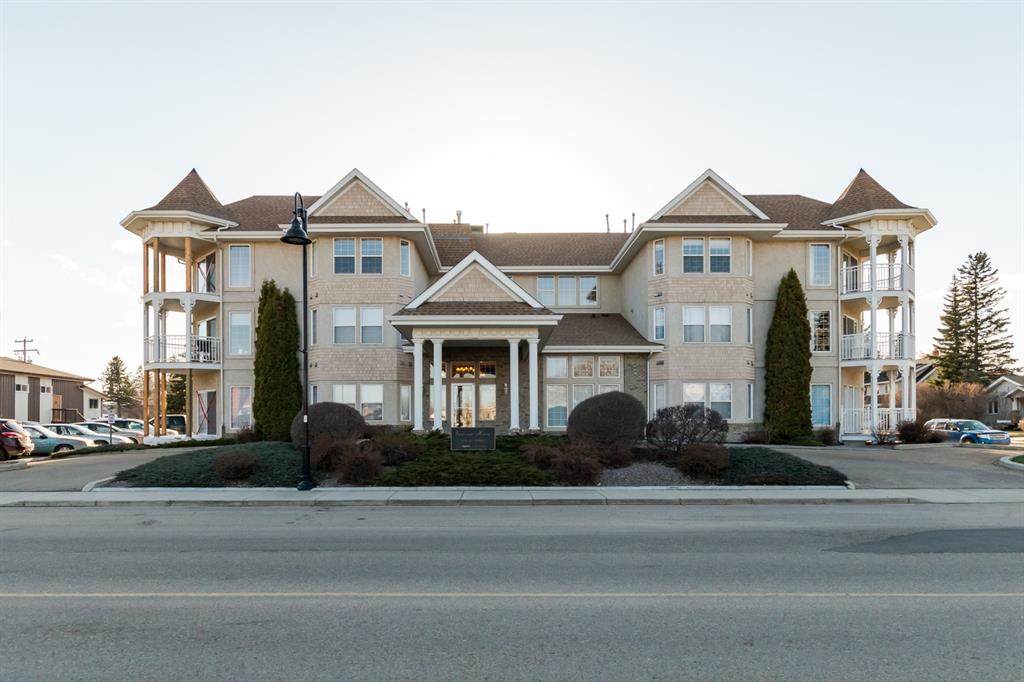 5034 53 Street - Photo 1