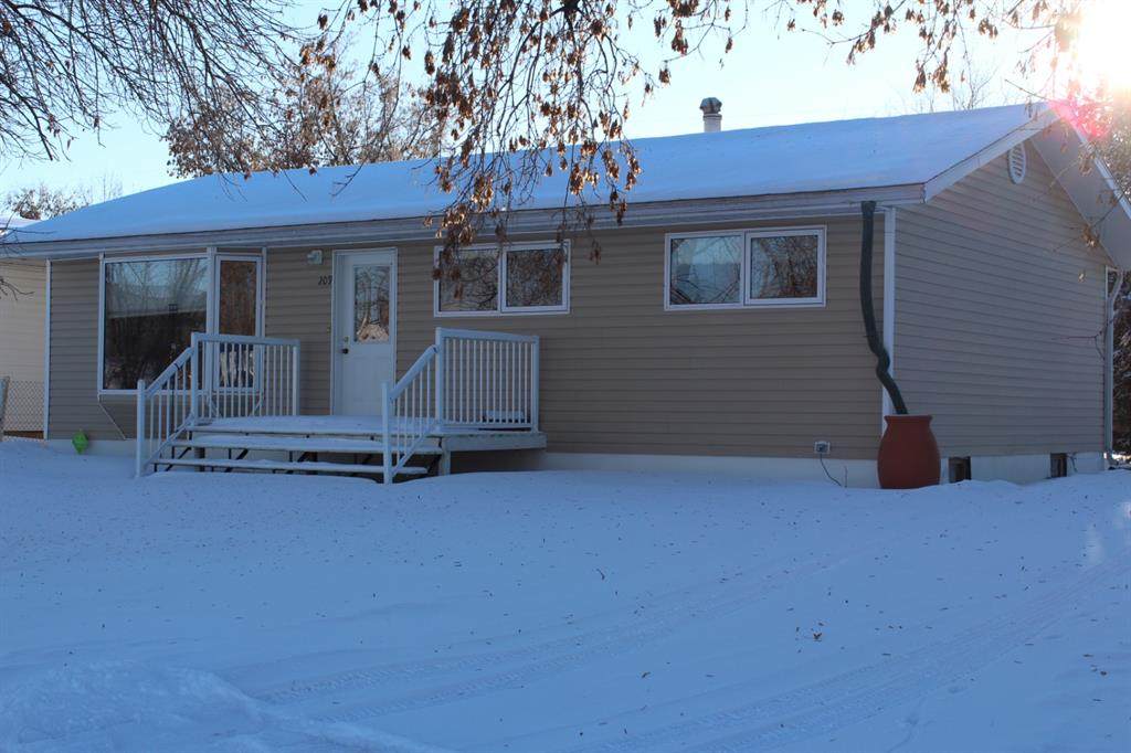 209 1st Avenue Sw - Photo 1