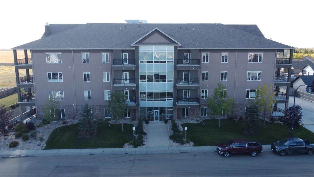 5305 14 Street - Photo 1