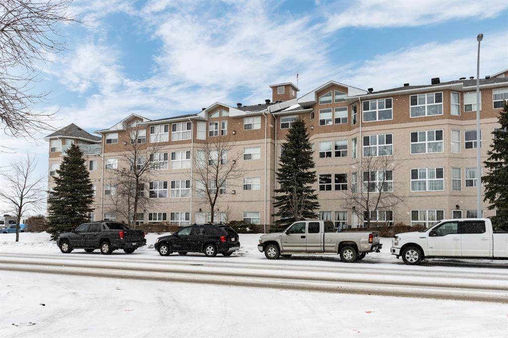 4623 65 Street - Photo 1