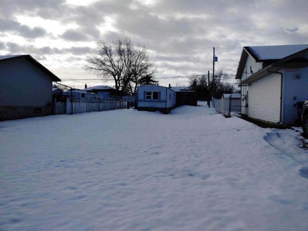 9910 96 Street - Photo 1