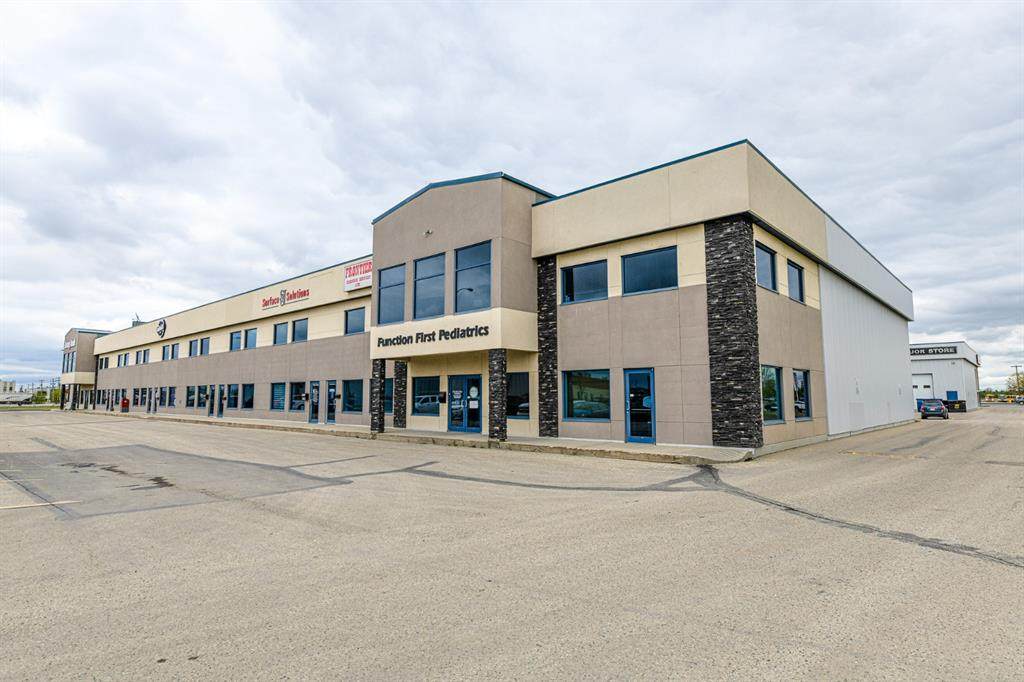 8715 109 Street - Photo 1