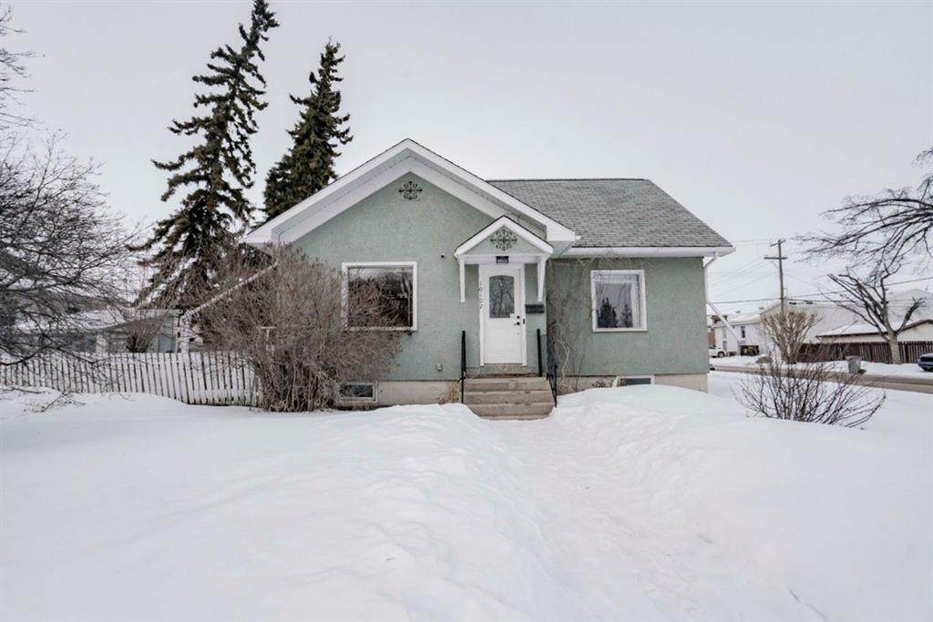 10102 96 Avenue - Photo 1