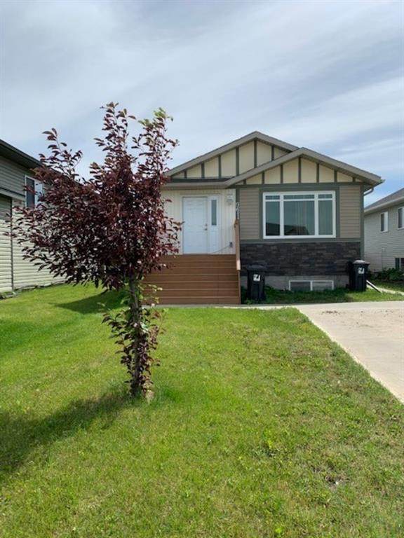 9611 113 Avenue - Photo 1