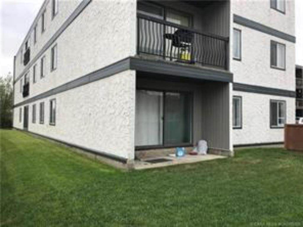 4904 54 Street - Photo 1