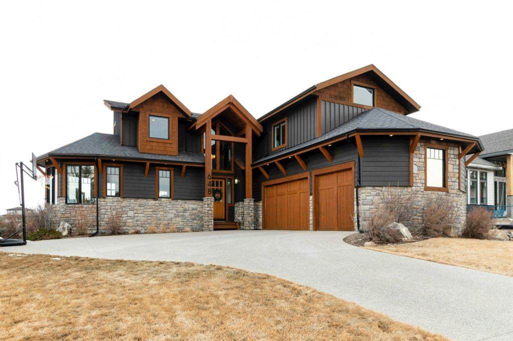 648 Montclair Place - Photo 1