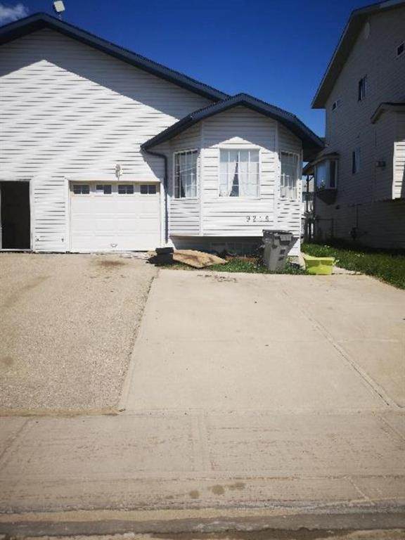 9216 94 Avenue - Photo 1