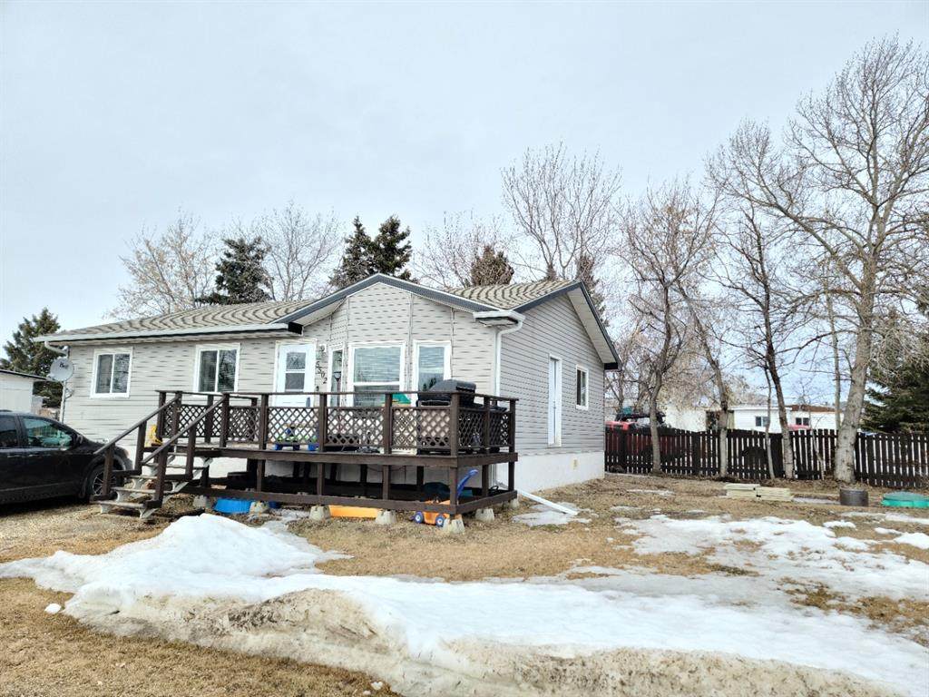 5502 51 Street - Photo 1