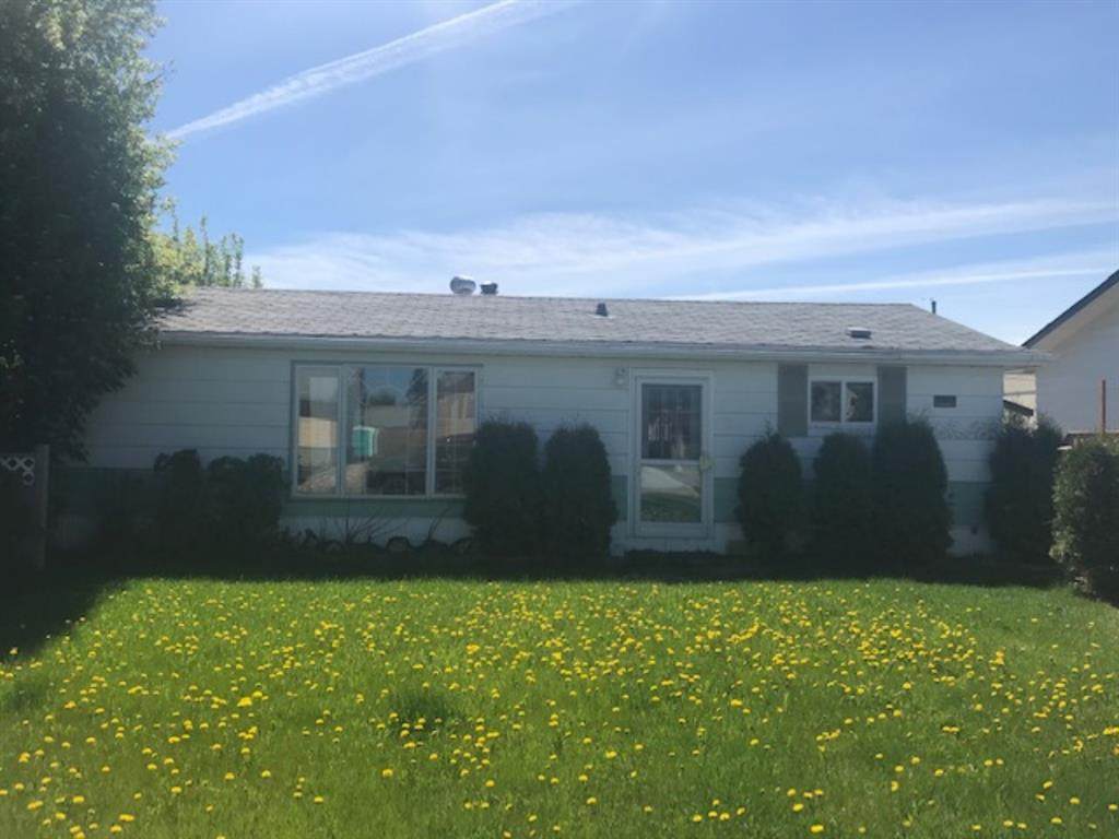 4903 48 Avenue - Photo 1