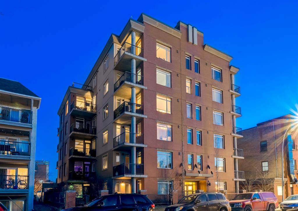 333 22 Avenue - Photo 1