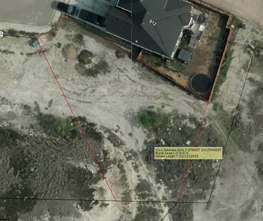 816 3 Street - Photo 1