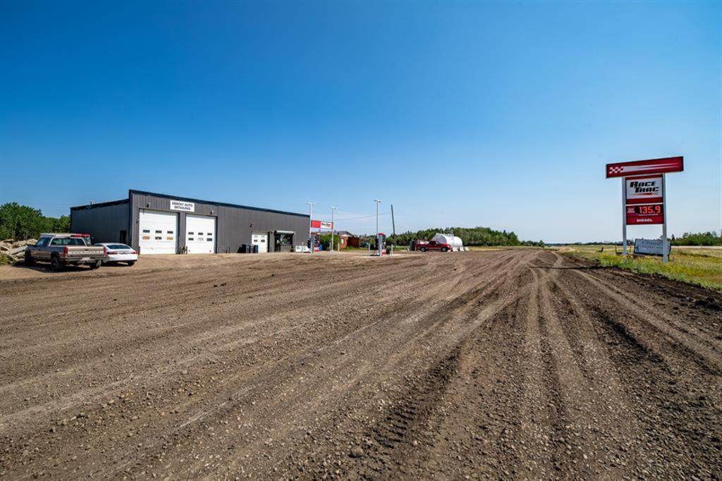 72101AB Range Road 10 - Photo 1