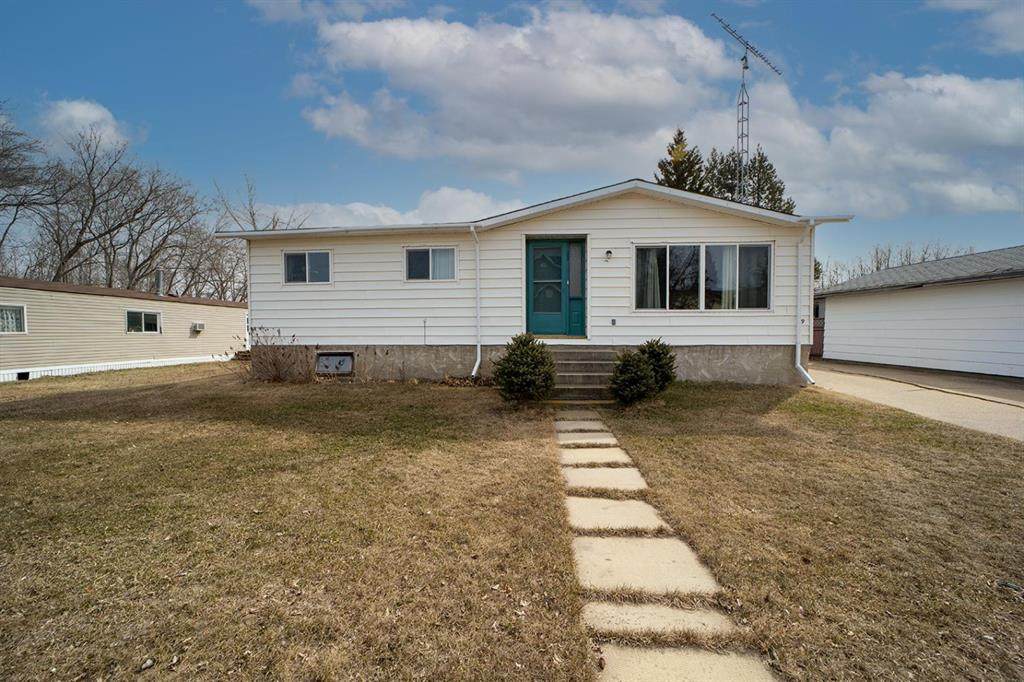 9 Mackenzie Drive - Photo 1