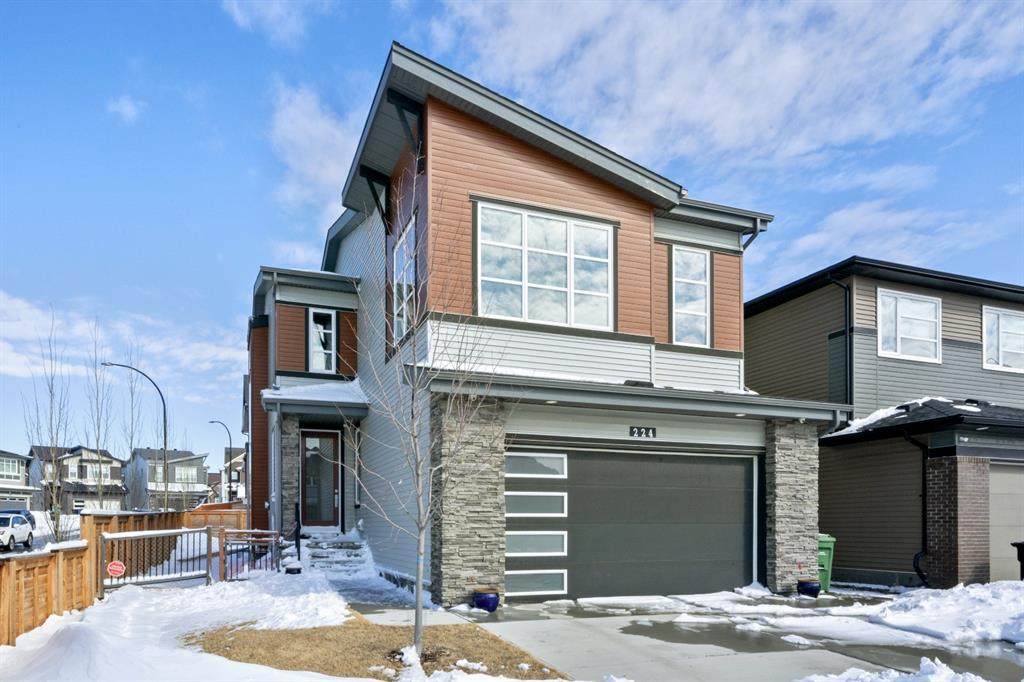 224 Carringvue Manor - Photo 1