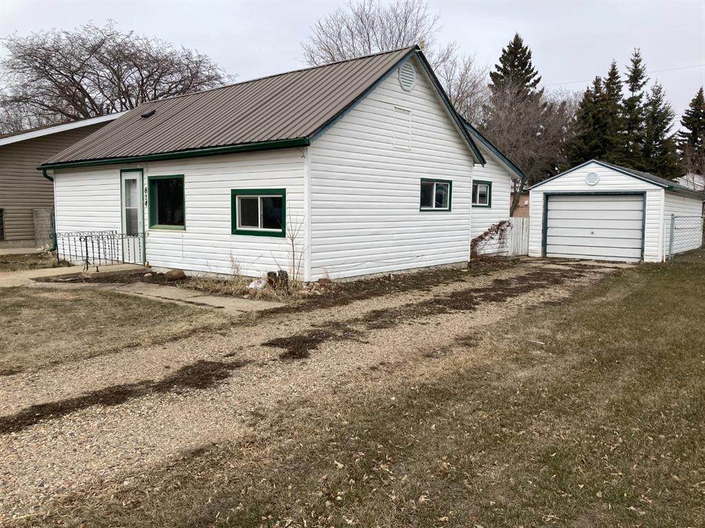 814 8 Avenue - Photo 1