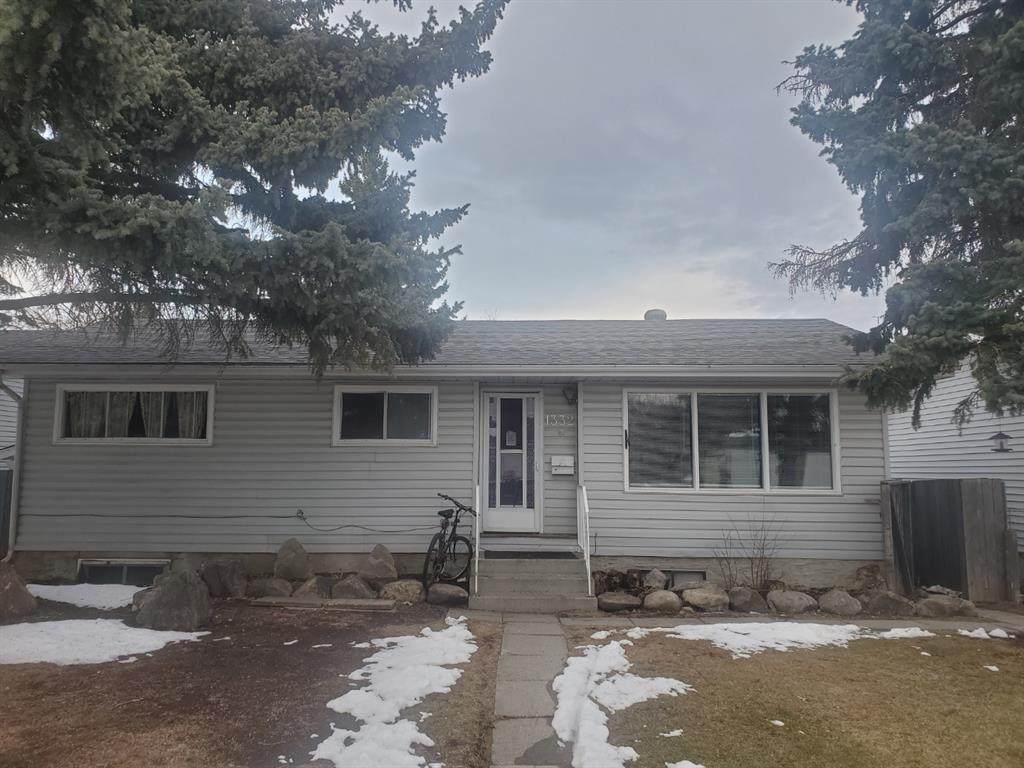 1332 38 Street - Photo 1