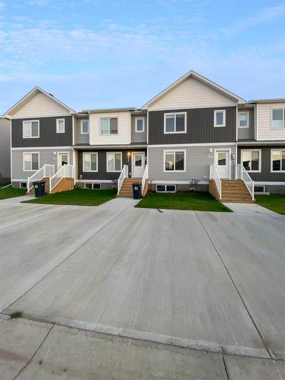 9519 112 Avenue - Photo 1