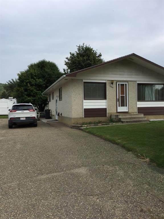 8209 95 Street - Photo 1