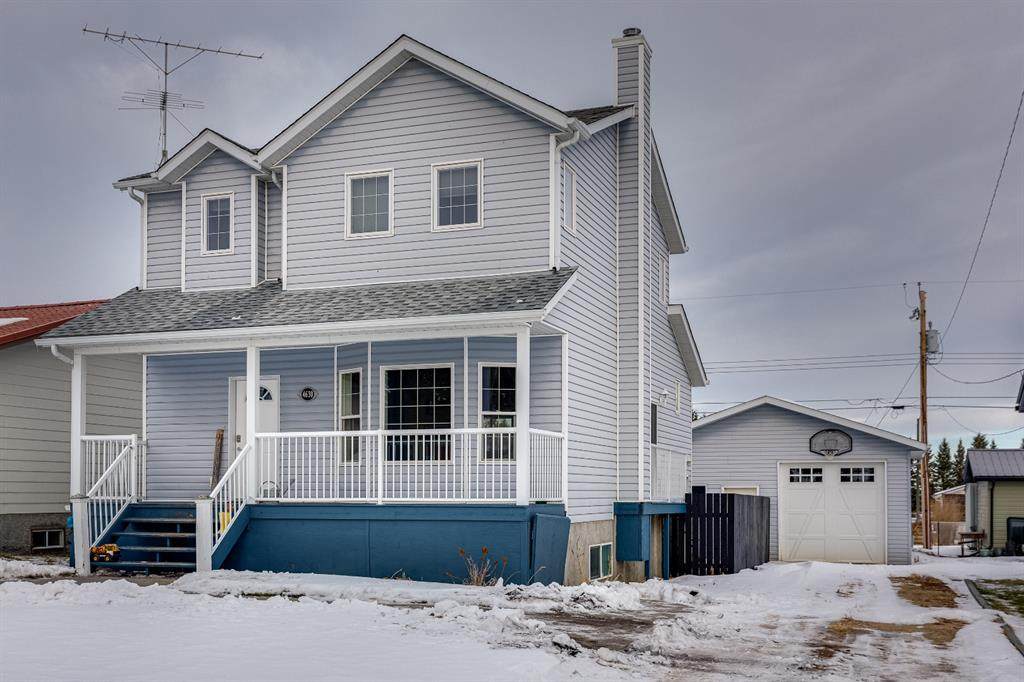 4630 53 Avenue - Photo 1