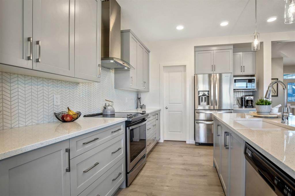 37 Sundown Avenue - Photo 1