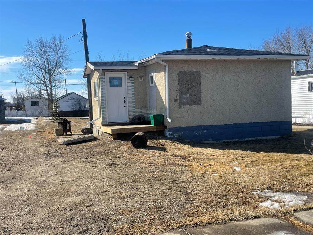 10104 99 Street - Photo 1