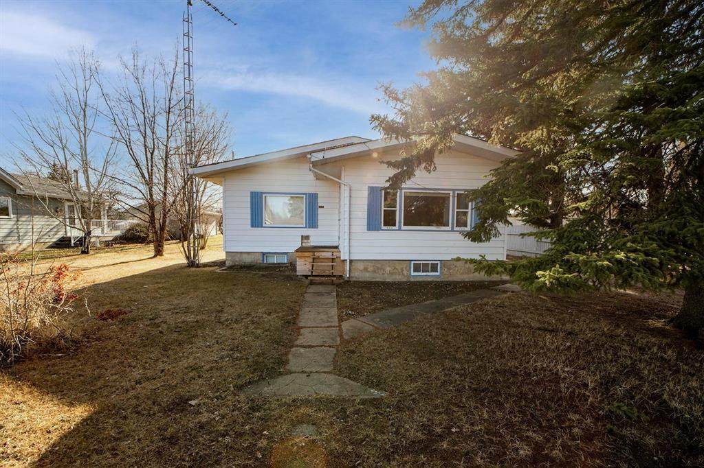 4822 51 Street - Photo 1