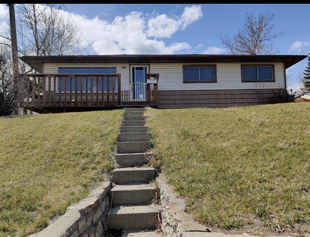 4203 4 Street - Photo 1