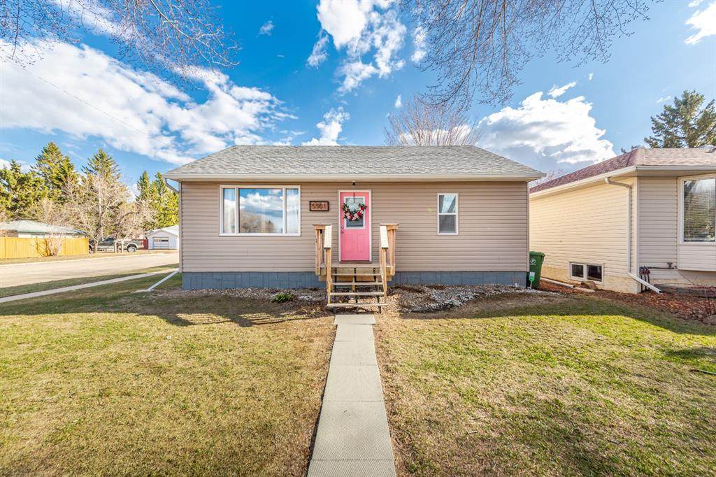 5501 49 Street - Photo 1