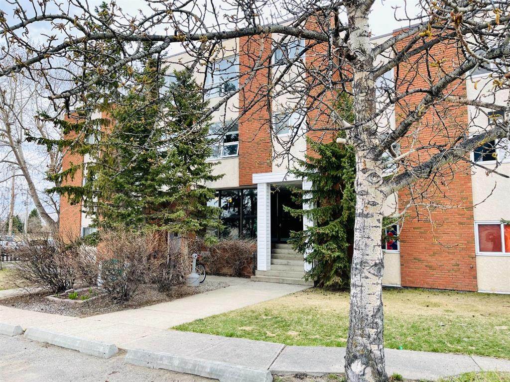 1 Chinook Crescent - Photo 1