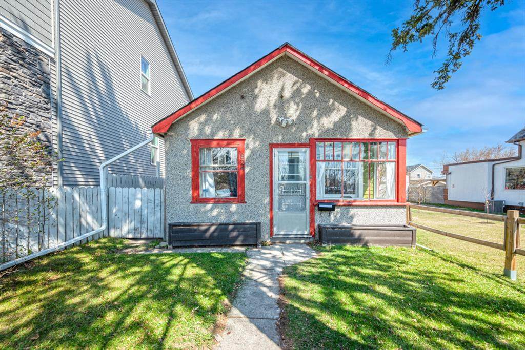 824 21 Avenue - Photo 1
