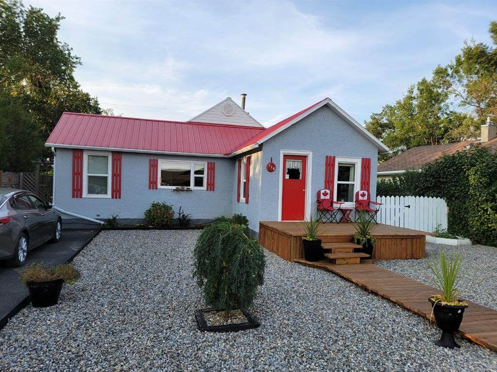 128 3 Avenue - Photo 1