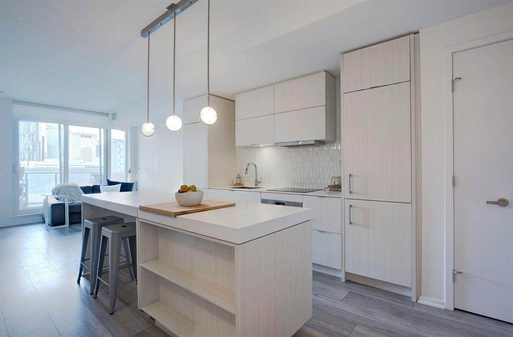 615 6 Avenue - Photo 1