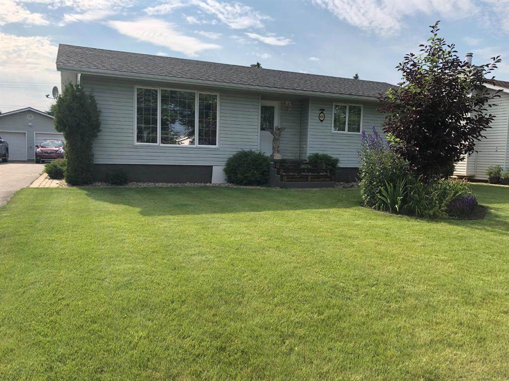 418 3rd Street Ne - Photo 1