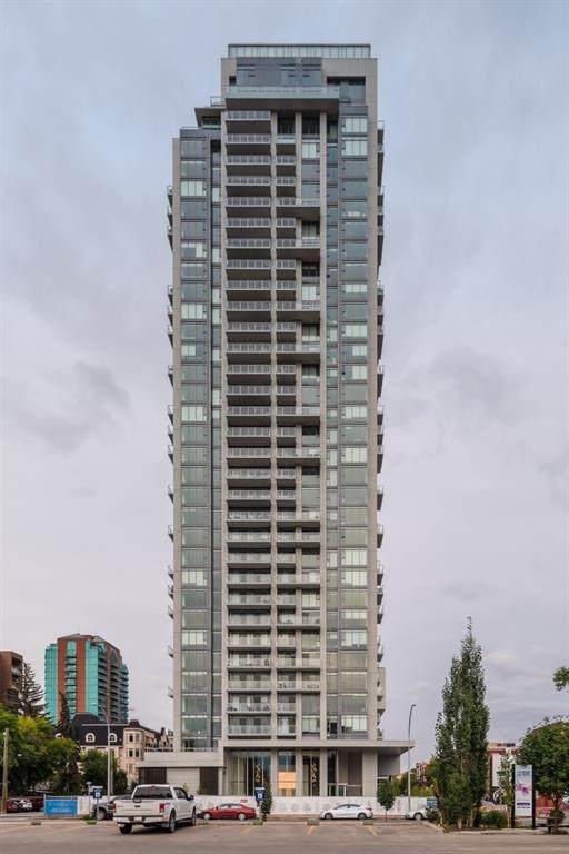 930 16 Avenue - Photo 1