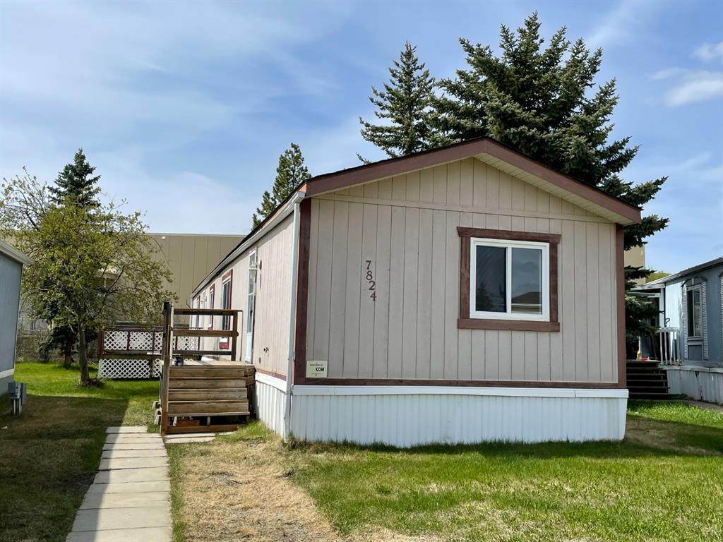 7824 97 Avenue - Photo 1