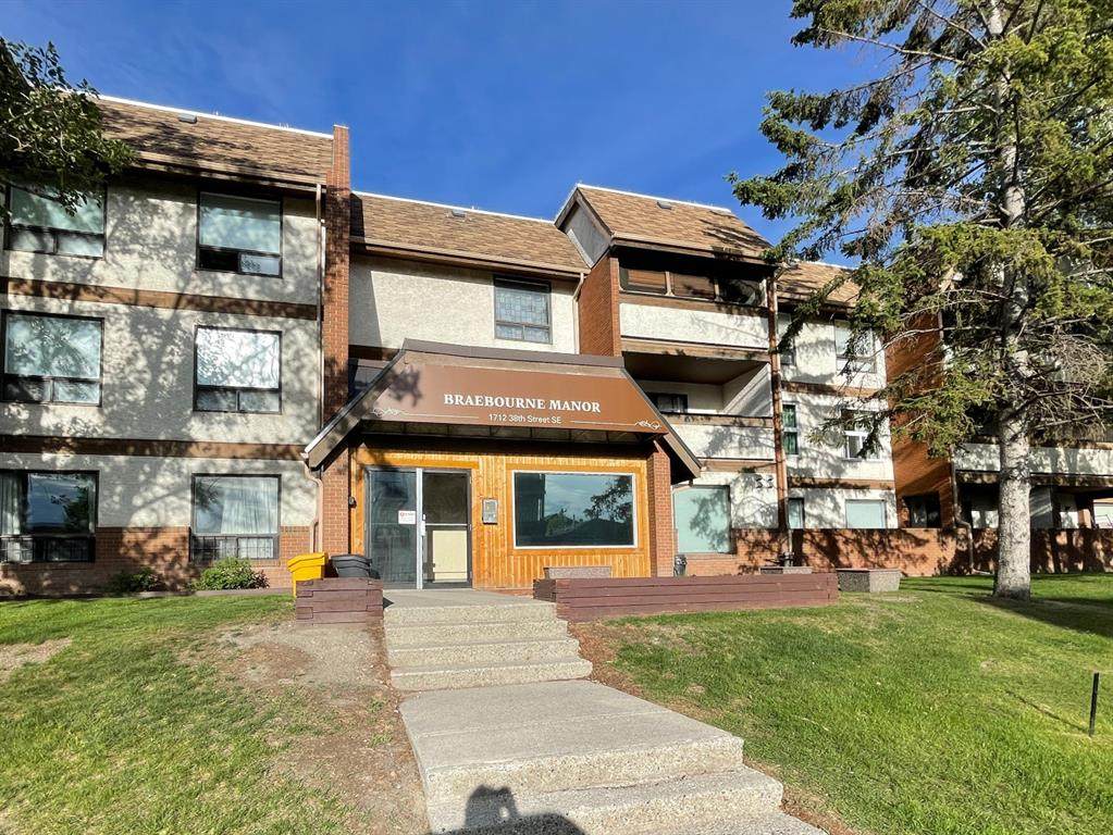 1712 38 Street - Photo 1