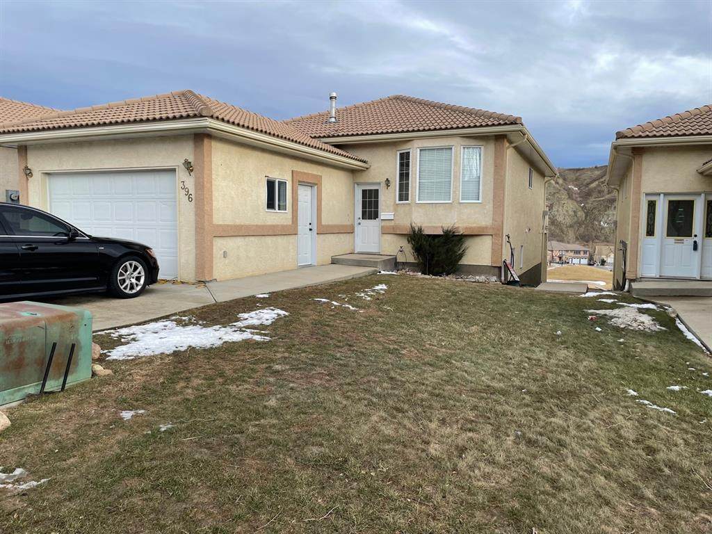 396 Canyon Boulevard - Photo 1